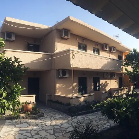 Apartament Faros *