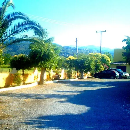 Faros Apartment