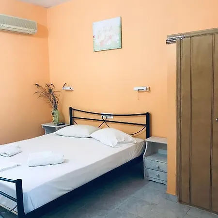 Faros Apartment